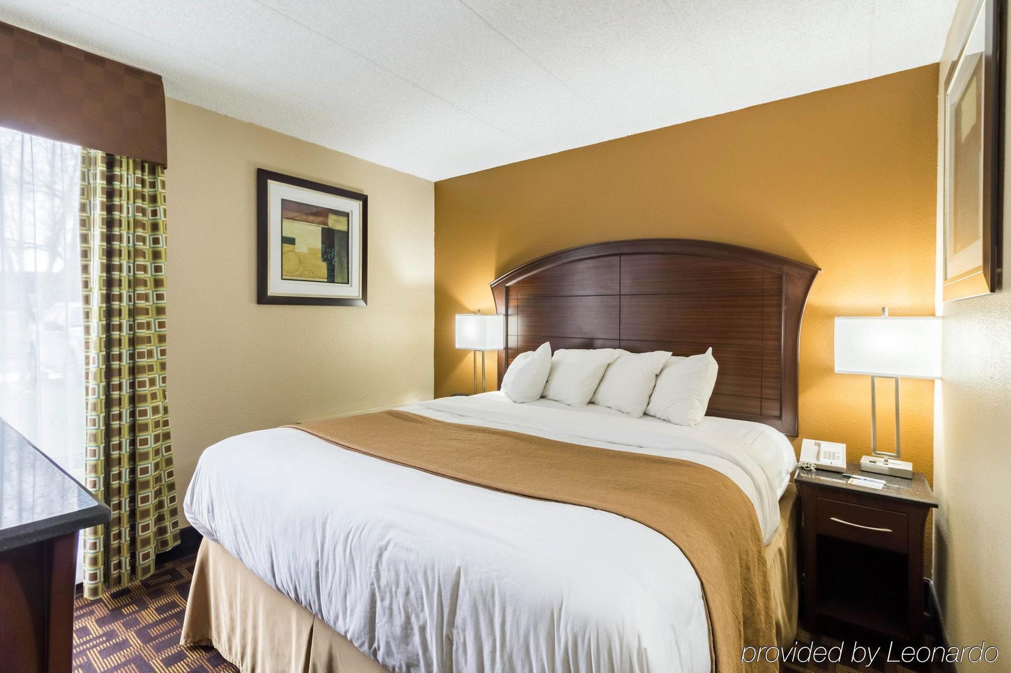 Quality Inn&Suites - Arden Hills Exterior foto