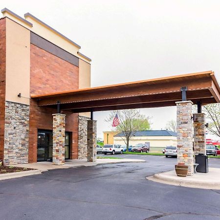 Quality Inn&Suites - Arden Hills Exterior foto