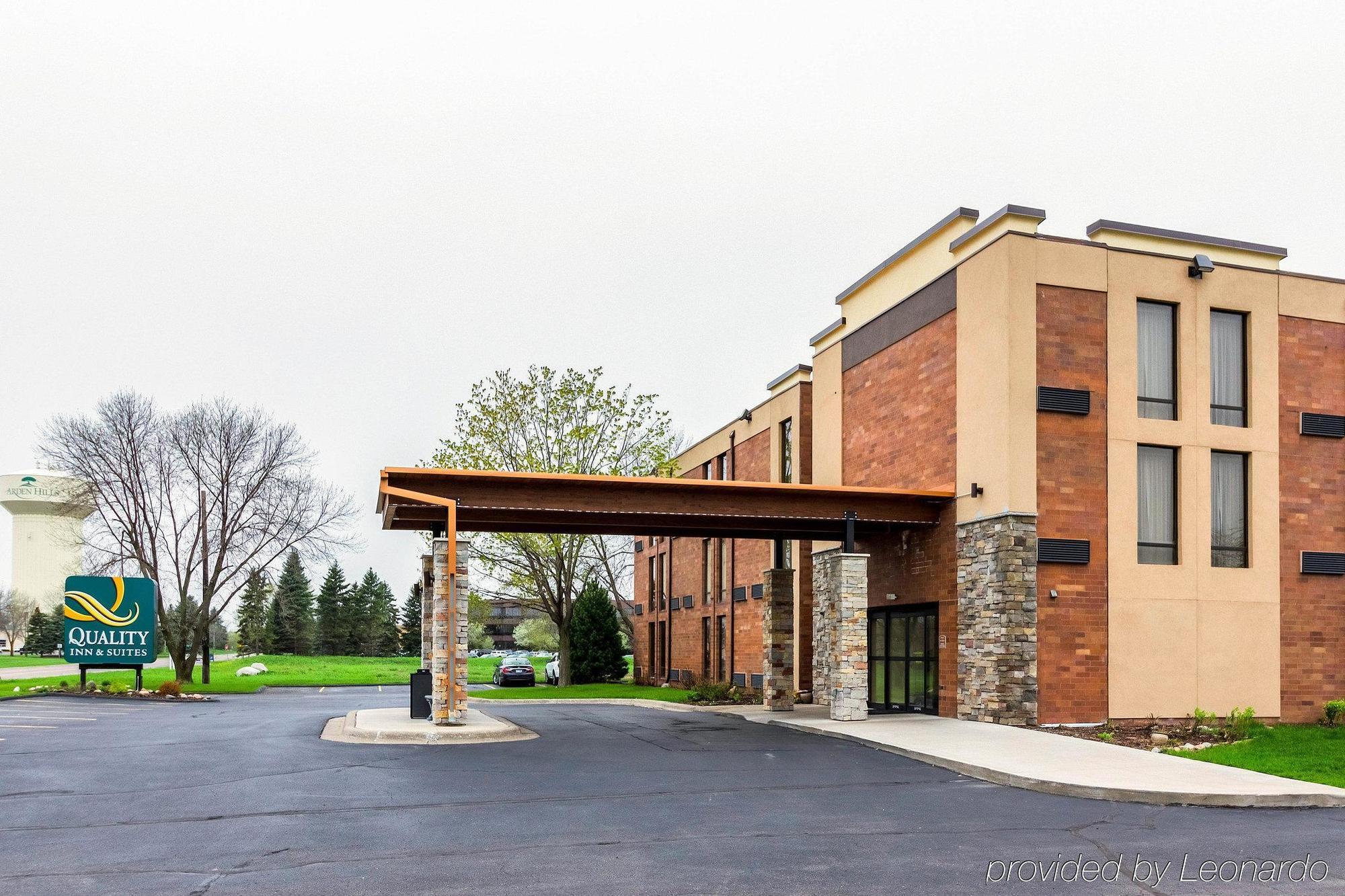 Quality Inn&Suites - Arden Hills Exterior foto